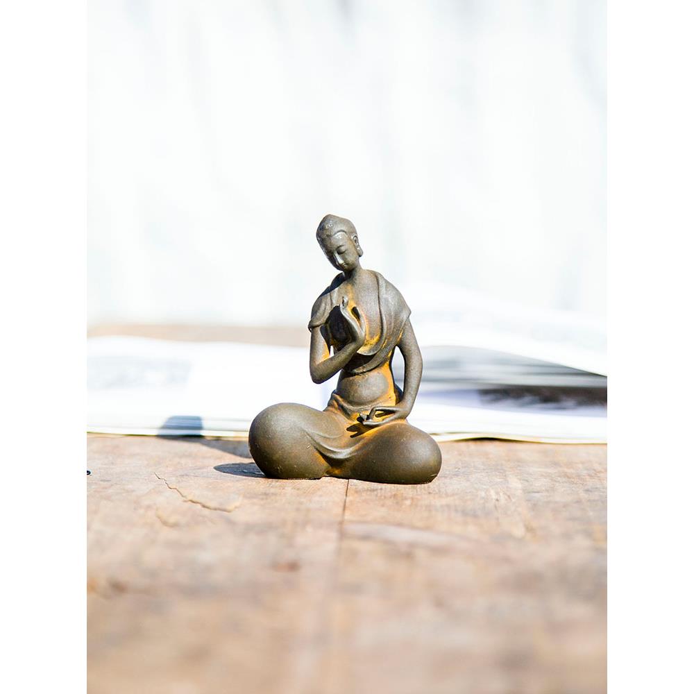 Zen Chinese Buddha statue of the Northern Wei Dynasty, such as the Buddha Shakyamuni, desktop decoration, small ornaments, imitation cast iron handicrafts