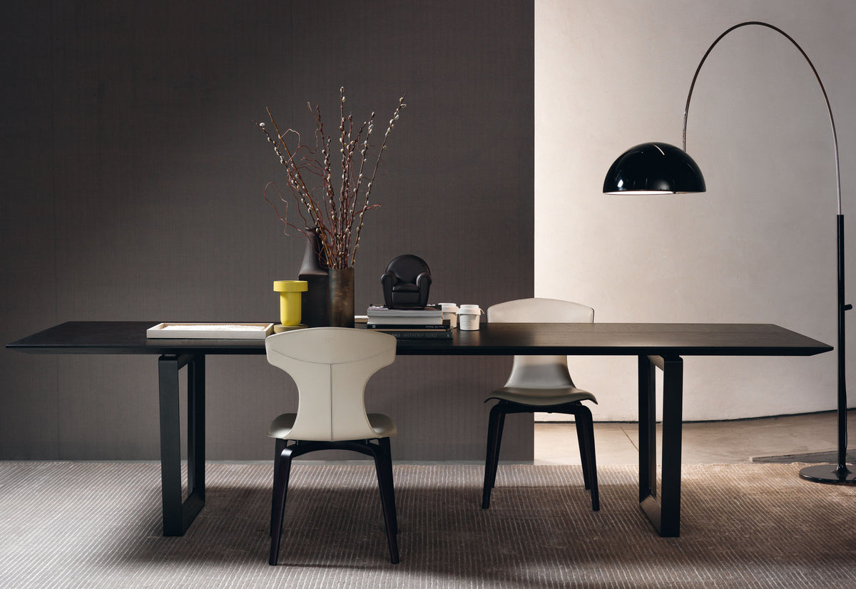 Montera Chair – Lumagida the lighting, furniture and wall arts store.